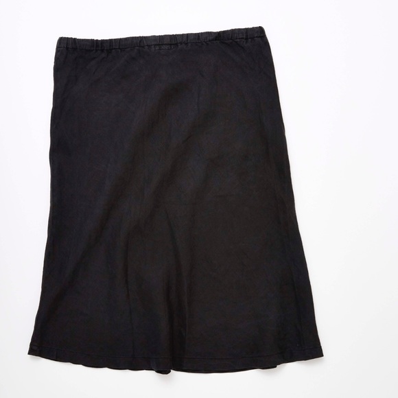 Skirt - Picture 2 of 3